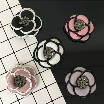 Visoko Kakovostnih Ročno izdelanih Nosorogovo Tkanine Camellia Cvet Corsage Broška za Ženske Crystal River Pin Modni Oblačila Dodatki